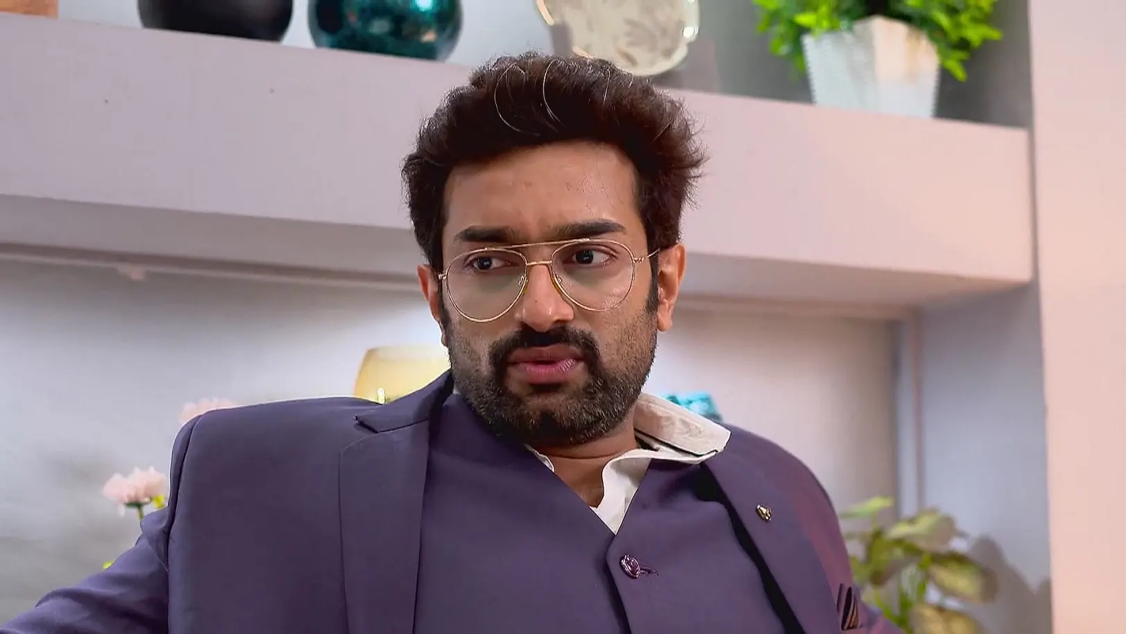 Arya Accidentally Drops the Ganesh Idol - Chirodini Tumi Je Amar 