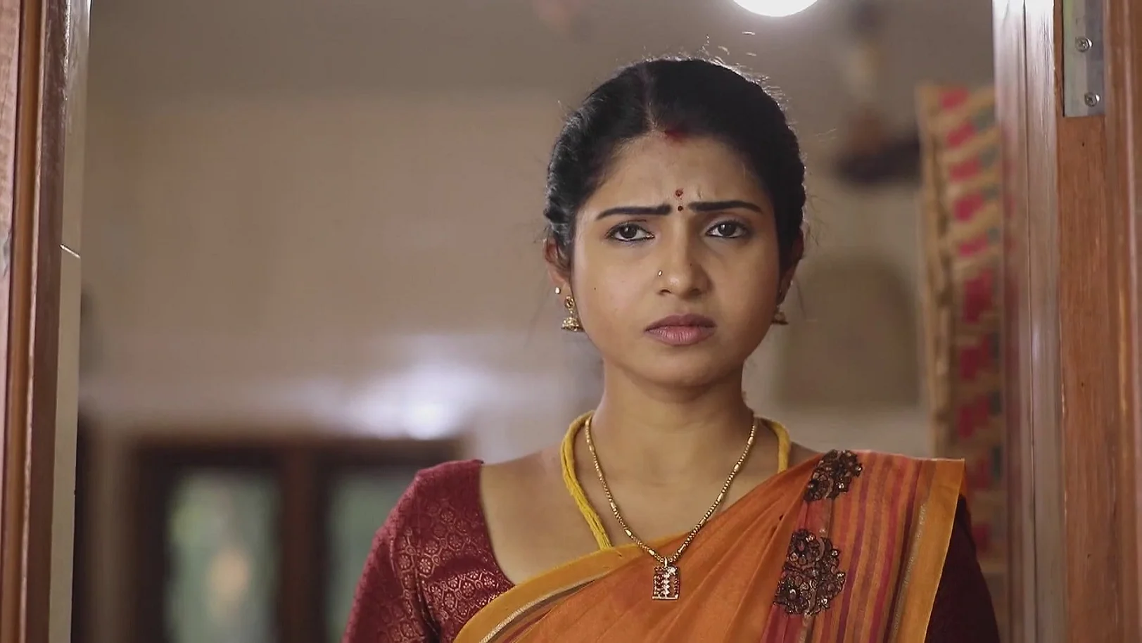 Subbalakshmi Discovers the Truth - Manasellam 