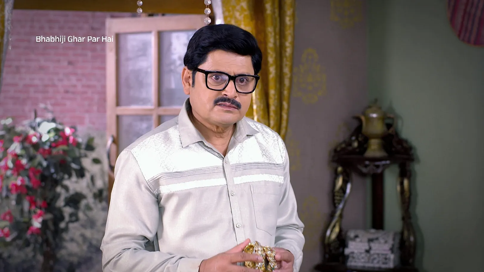 Rajesh's Fierce Avatar and Angoori's Arrest - Promo