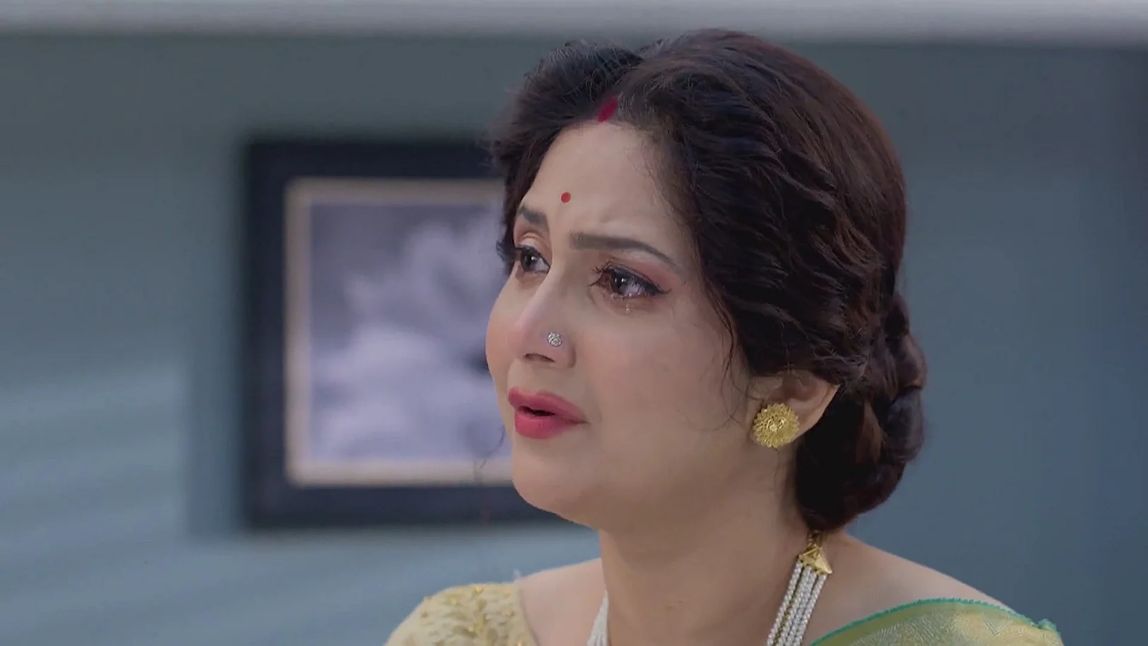 Mandar's Touch Revives Rohini - Kon Gopone Mon Bheseche 