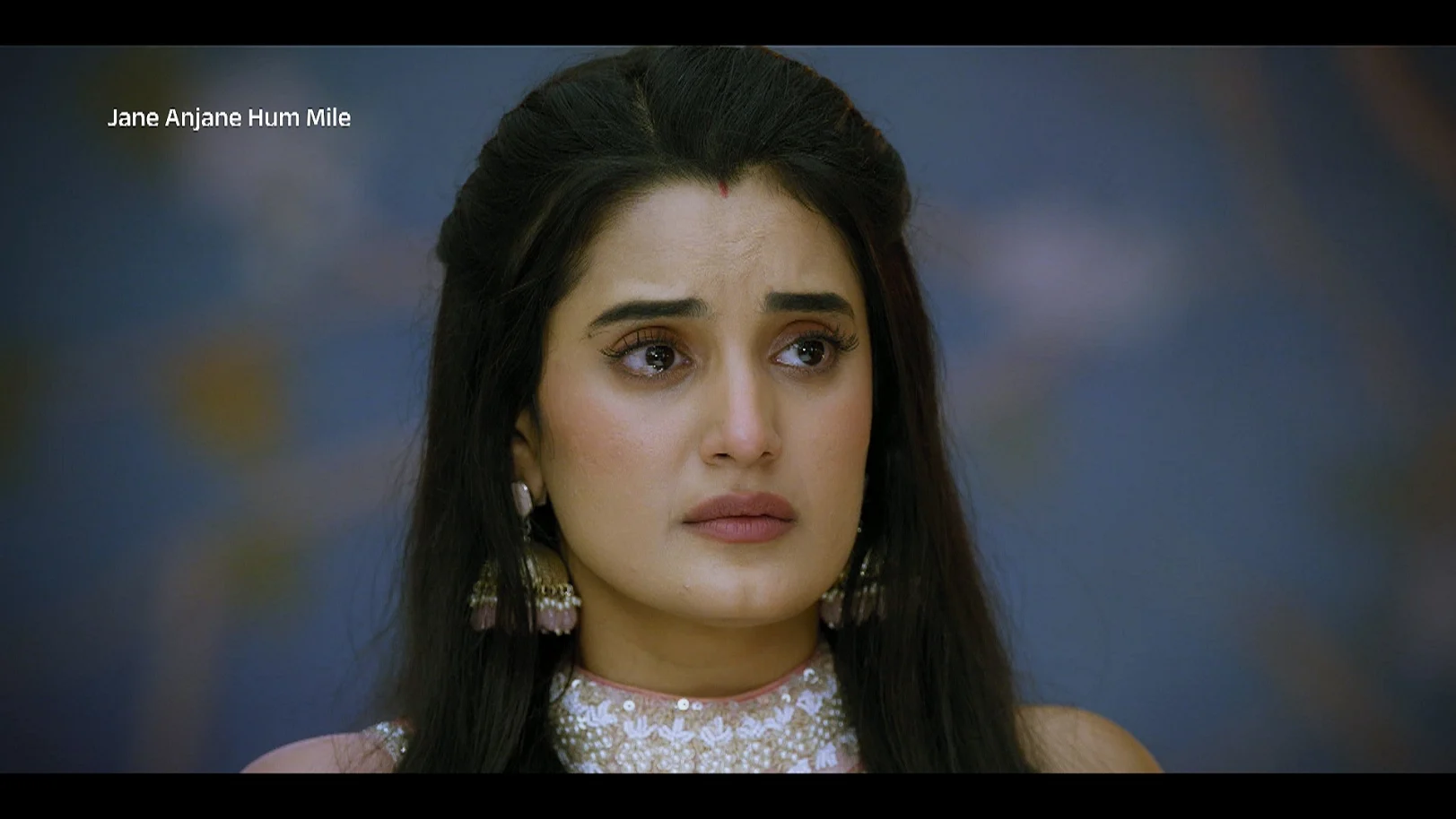 Unnati Tries to Throw Reet Out of the House - Jaane Anjaane Hum Mile - Promo