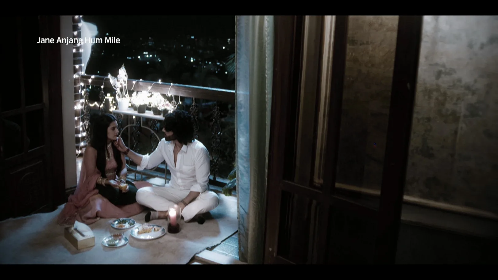 Unnati Forces Reet to Leave the House - Jaane Anjaane Hum Mile - Promo