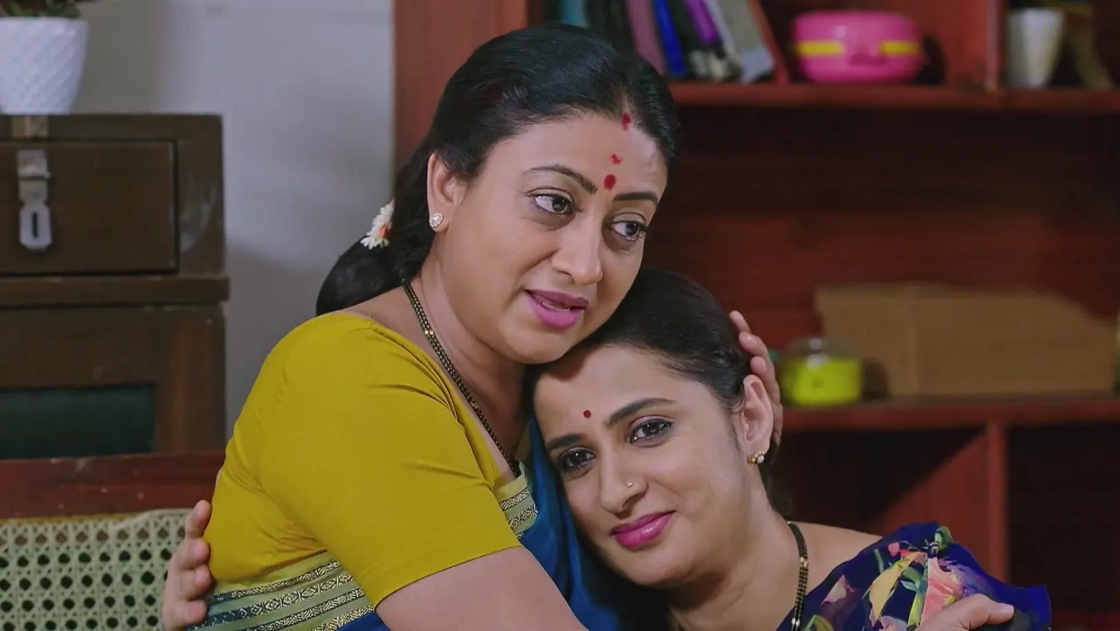 Lakshmi and Lakshmi Devamma Return Home 23rd June 2025 Webisode