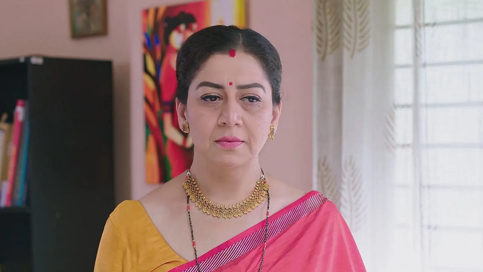 Madhav Tries to Recall the Accident Victim's Identity - Shrirasthu Shubhamasthu 