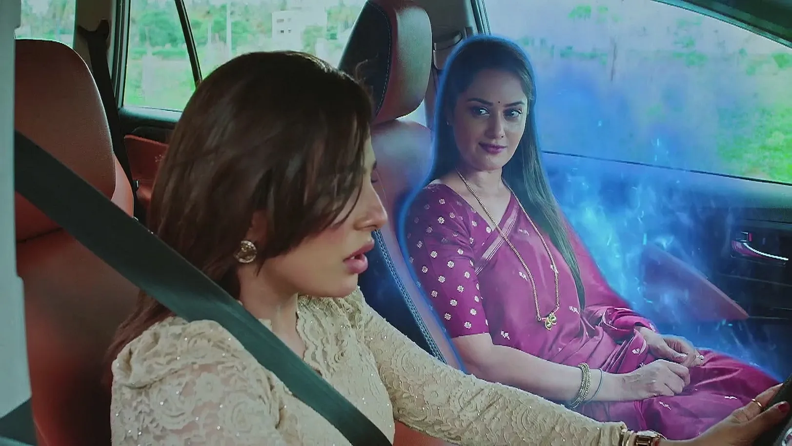 Maya Feels Scared - Naa Ninna Bidalaare 