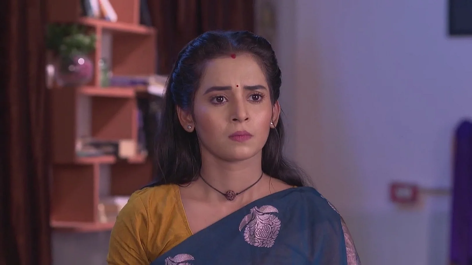 Sunny Learns about Abhi's Future Plans - Tu Khara Mun Chaai 