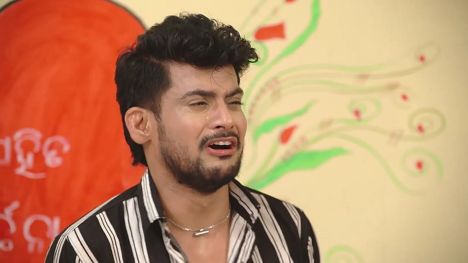 Prince Tries to Defend Dev - Sathi Sata Janmara 