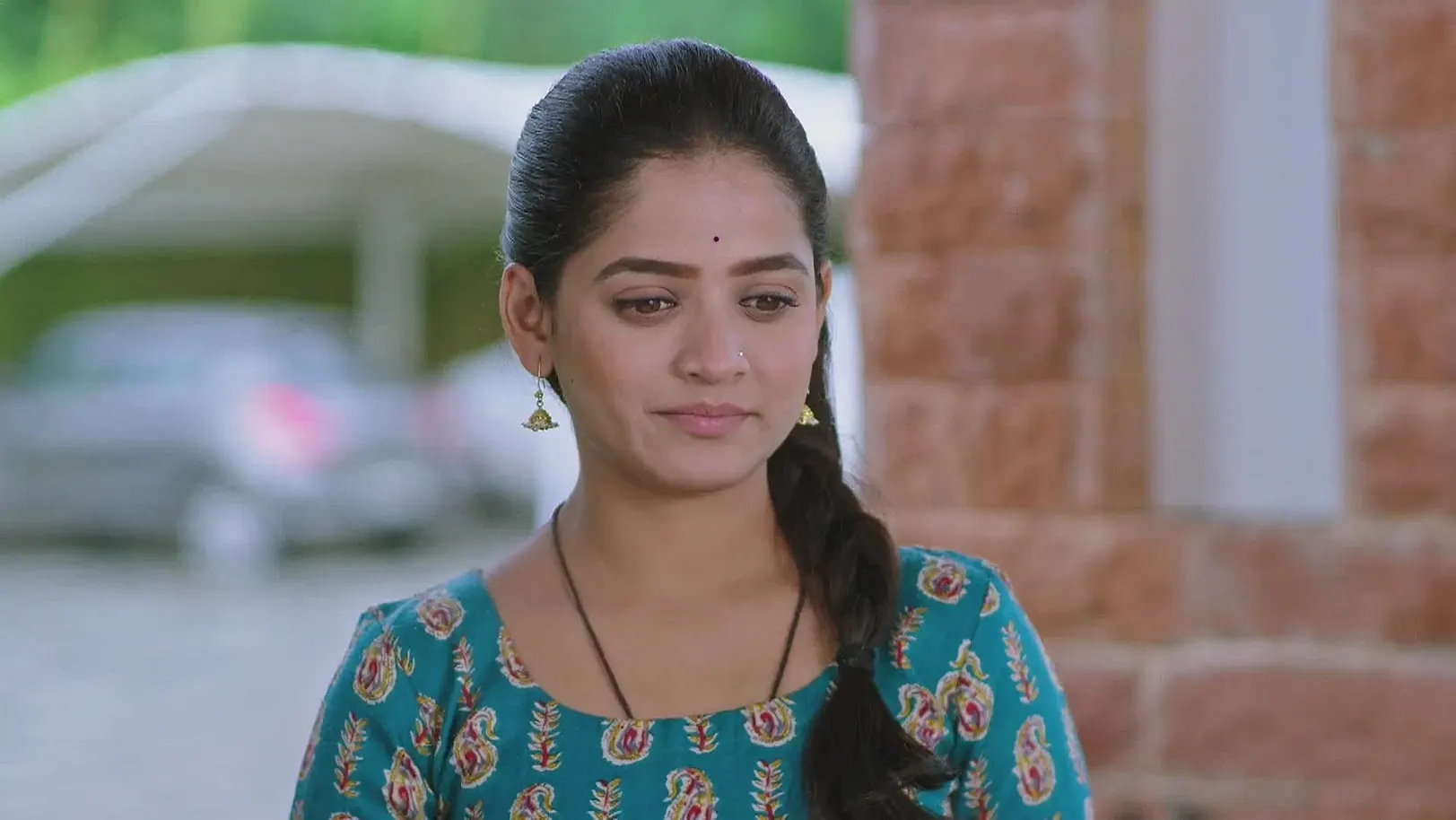Damini Mocks Kamali - Paaru 
