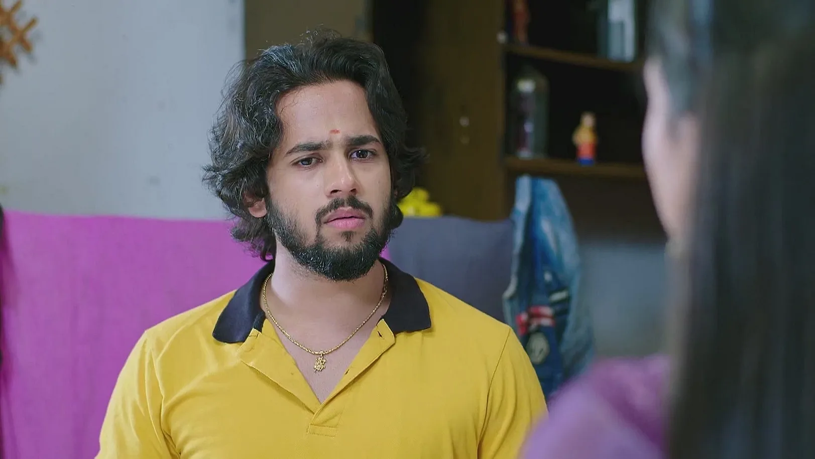 Subbu and Shravani Discuss the Mysterious Man - Shravani Subramanya 