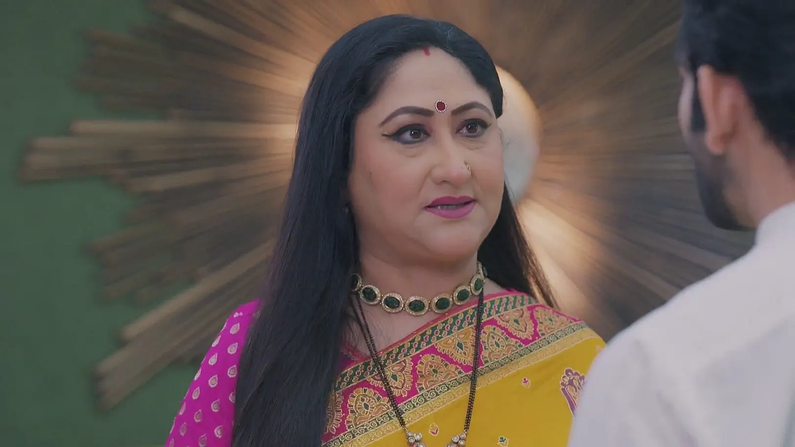 Sharda Tells Viren about the Future Plan - Jaane Anjaane Hum Mile 