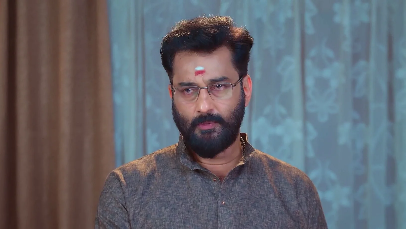 Sarvanavel Invites Raghuram  