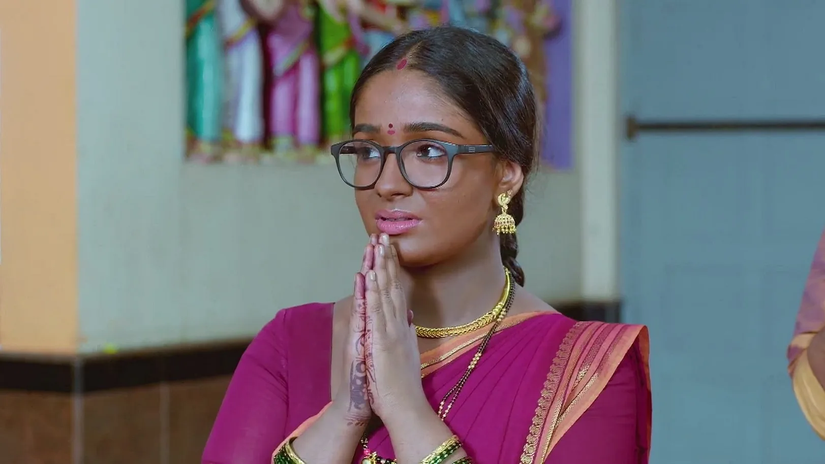 The Temple Priest Gives Deepa an Idol 8th July 2025 Webisode