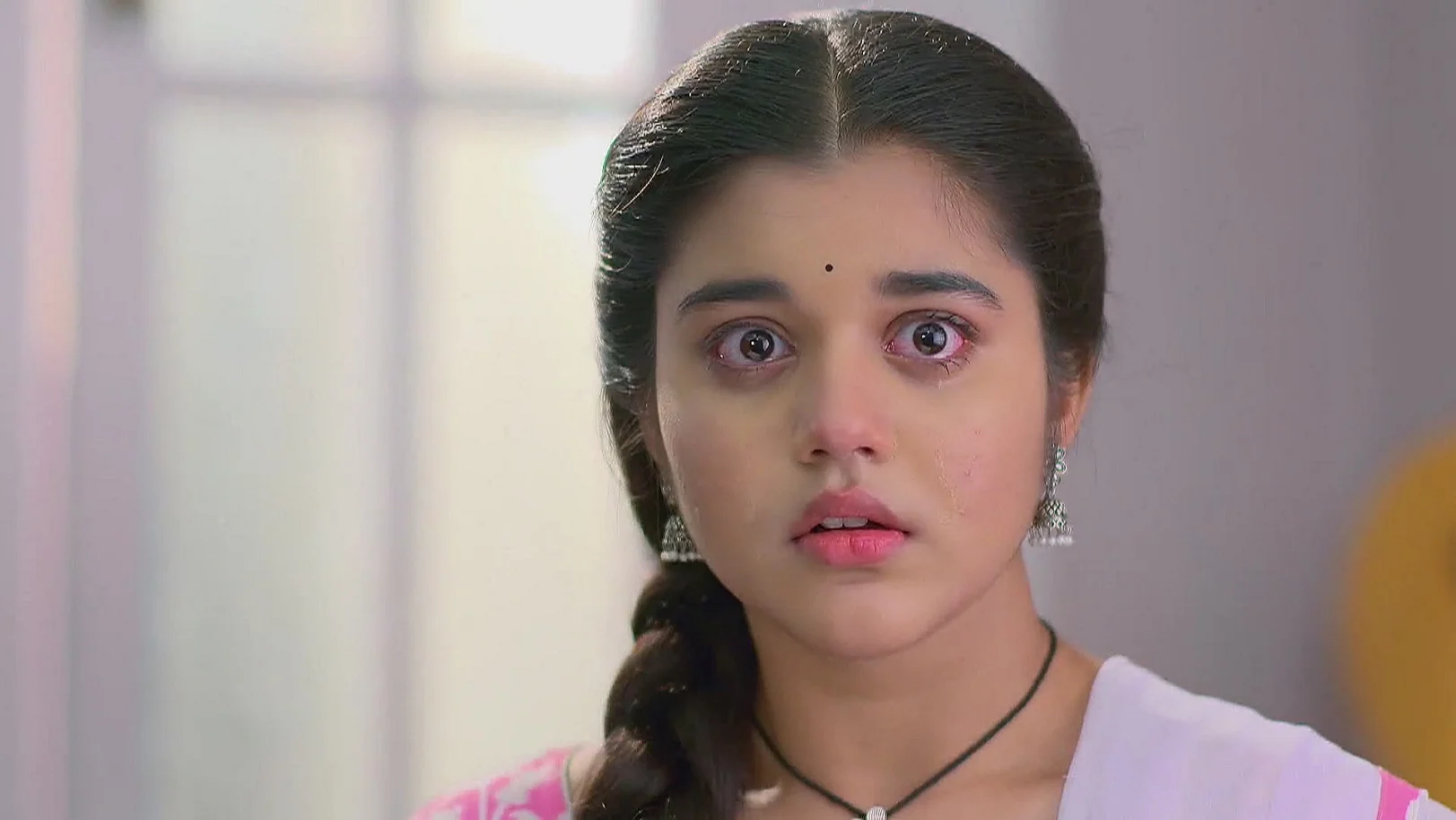 Kusum's Action Irritates Ayushman - Kusum 