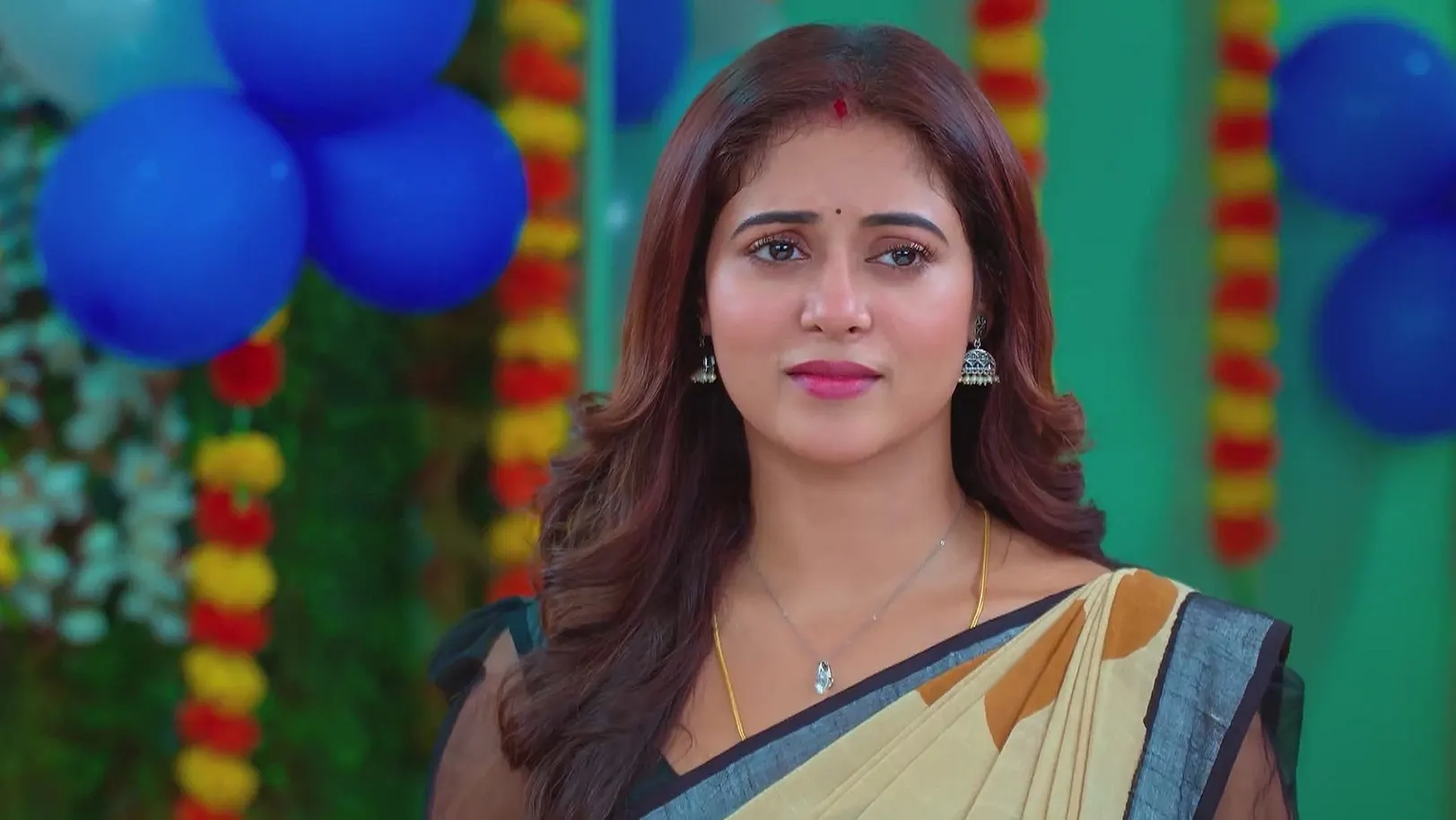 Janaki's Arrival Delights Dhanalakshmi - Sandhya Raagam 