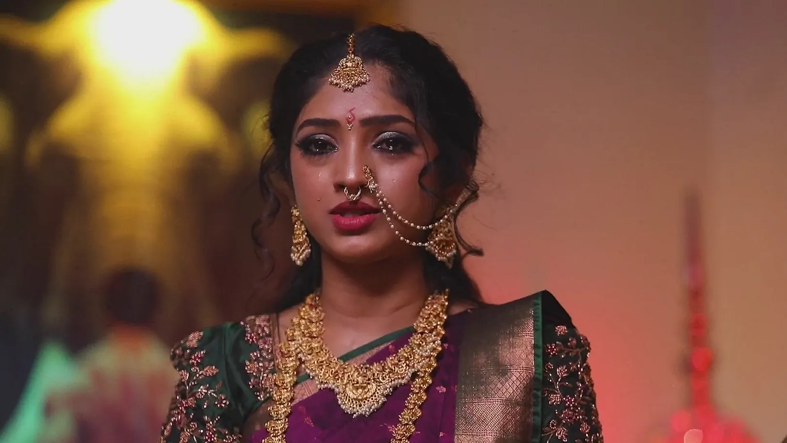 Samyuktha Takes a Vow - Ninaithale Innikkum 