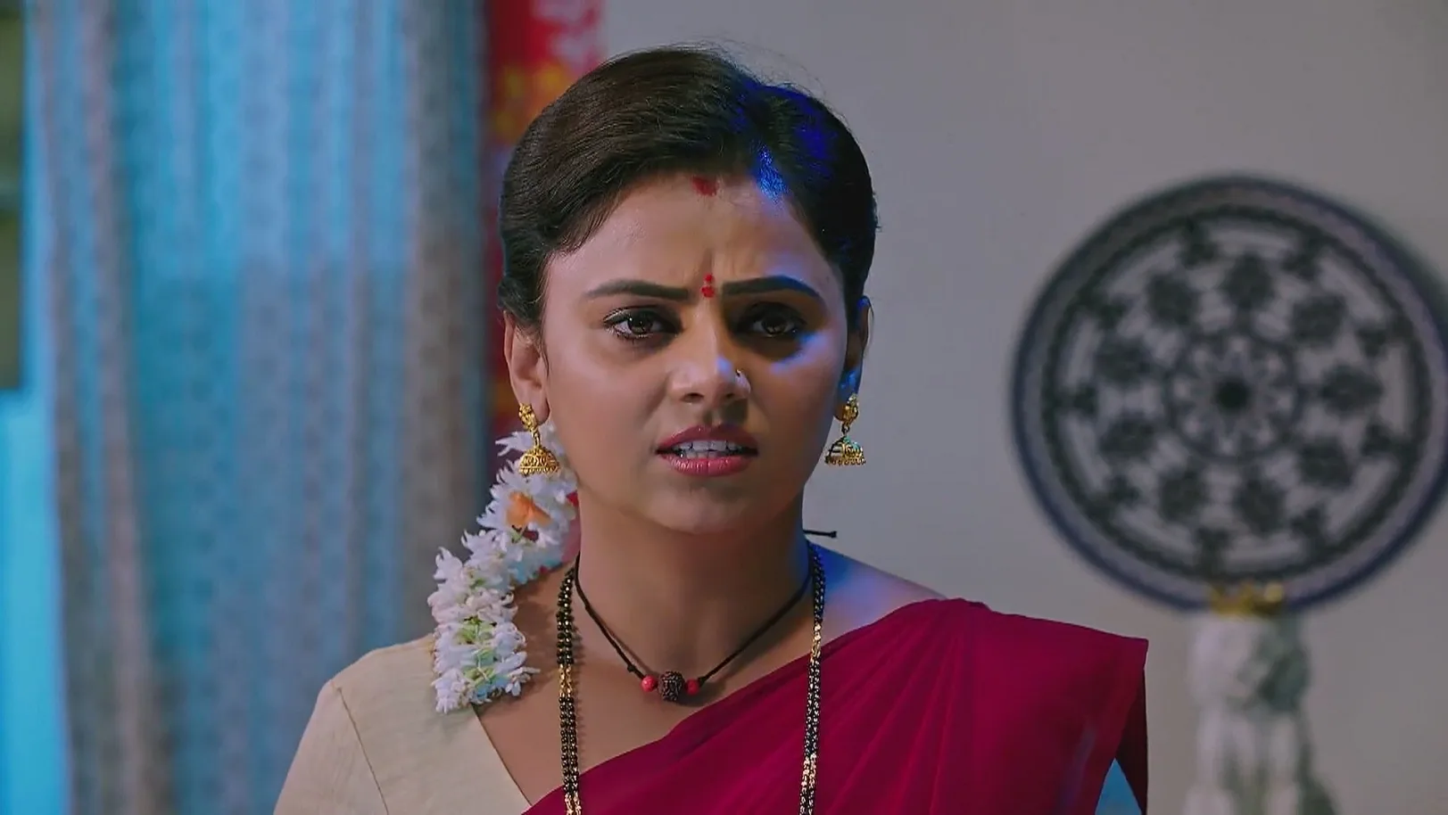 Jahnavi Fears Being Seen by Vishwa 8th July 2025 Webisode