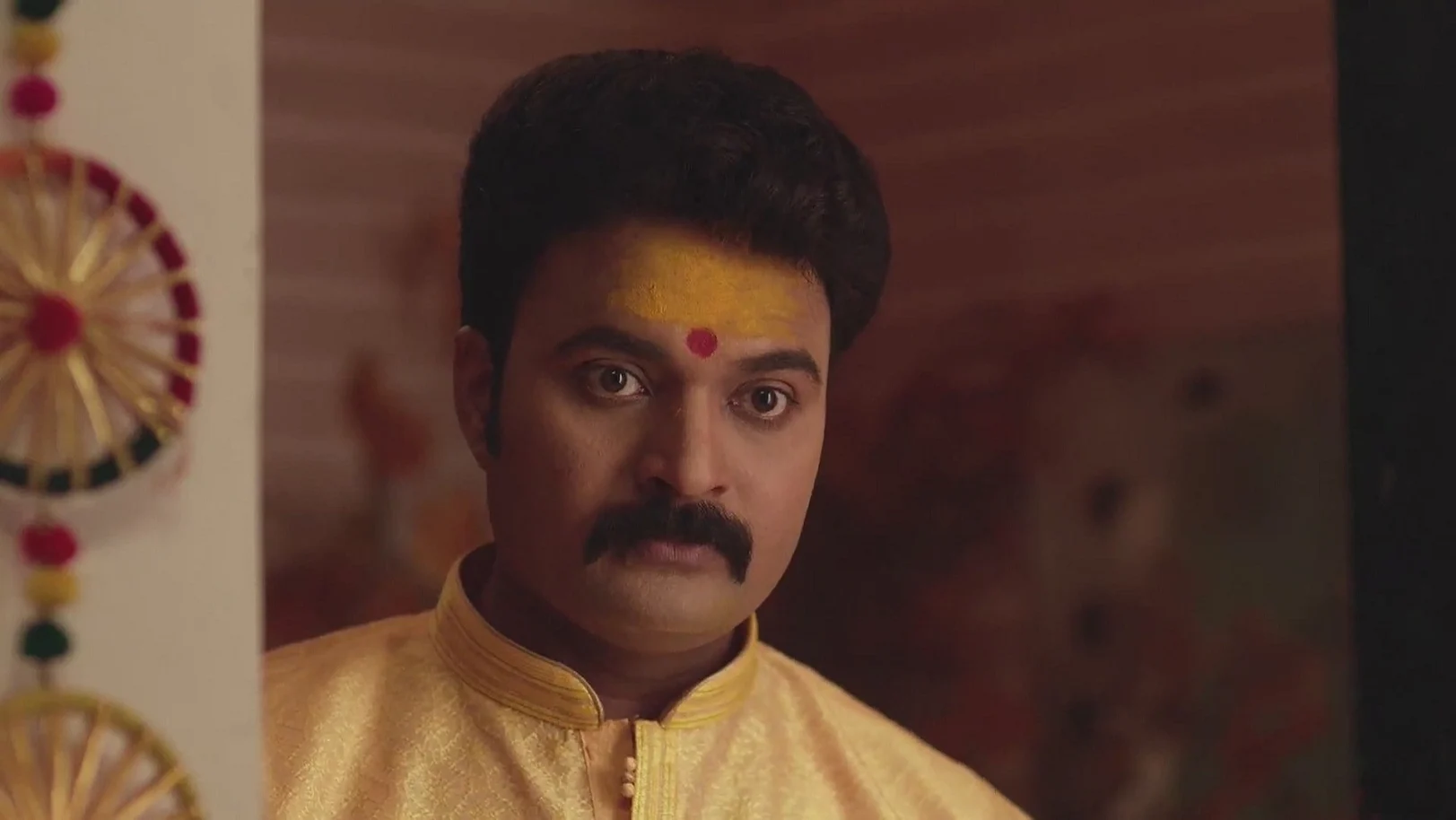 Gopal Shares Sweet Moments with Manisha - Devmanus Madhla Adhyay 