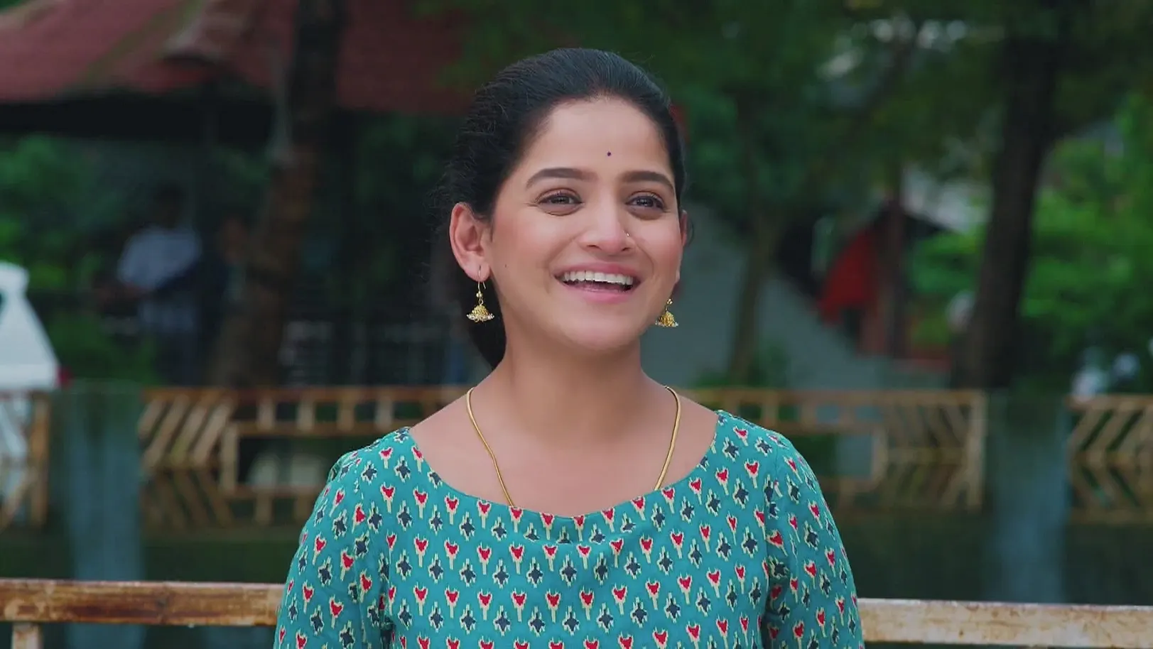 Janhavi To Help Siddhiraj - Lakshmi Niwas 