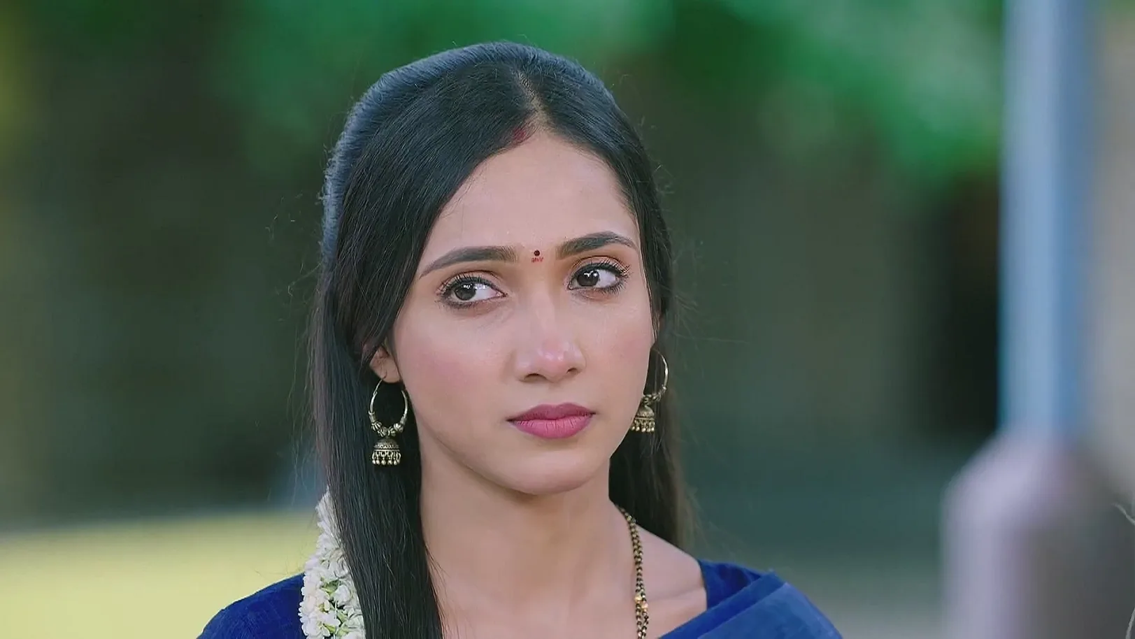 A Priest's Words Make Vijaya Nervous - Shravani Subramanya 