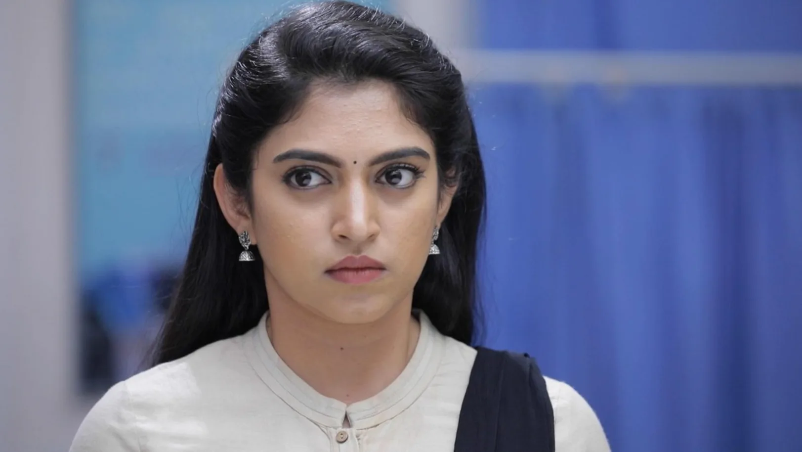 Deivam Thantha Poove - January 26, 2022 - Episode Spoiler