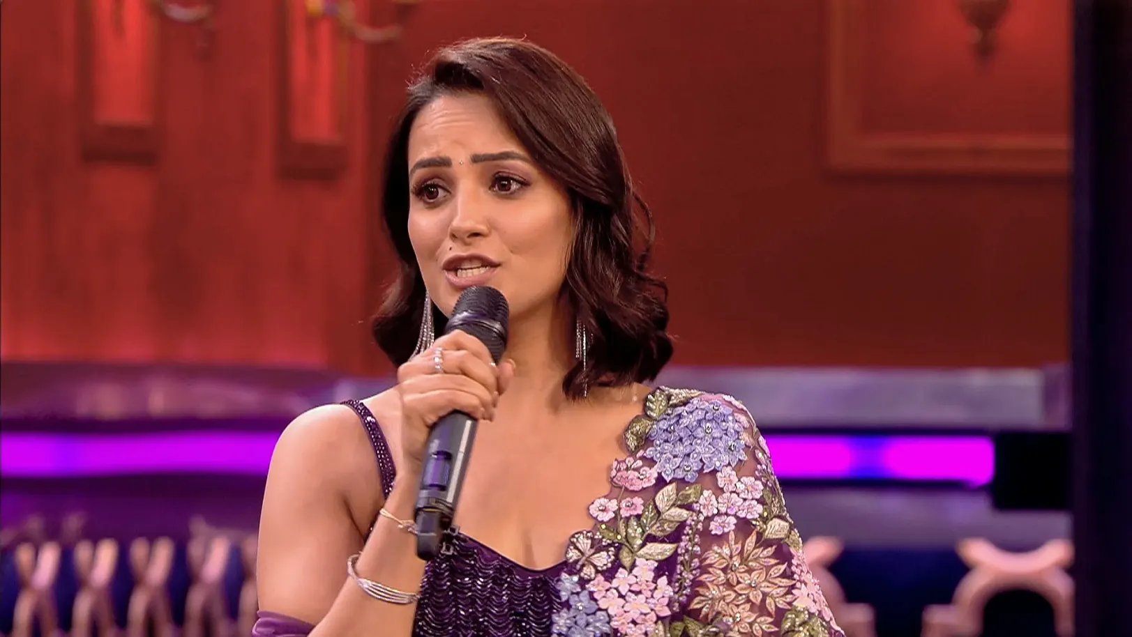 Anita Hassanandani Reveals Why She Joined the Show - Chhoriyan Chali Gaon 