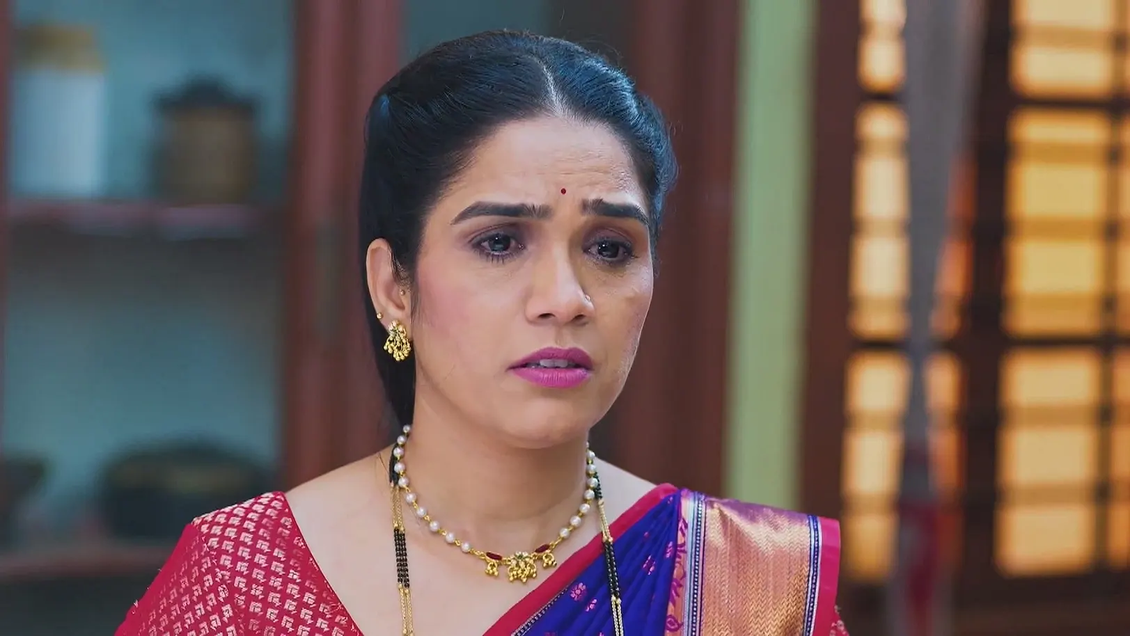 The Orphanage Staff Avoid Janhavi - Lakshmi Niwas 