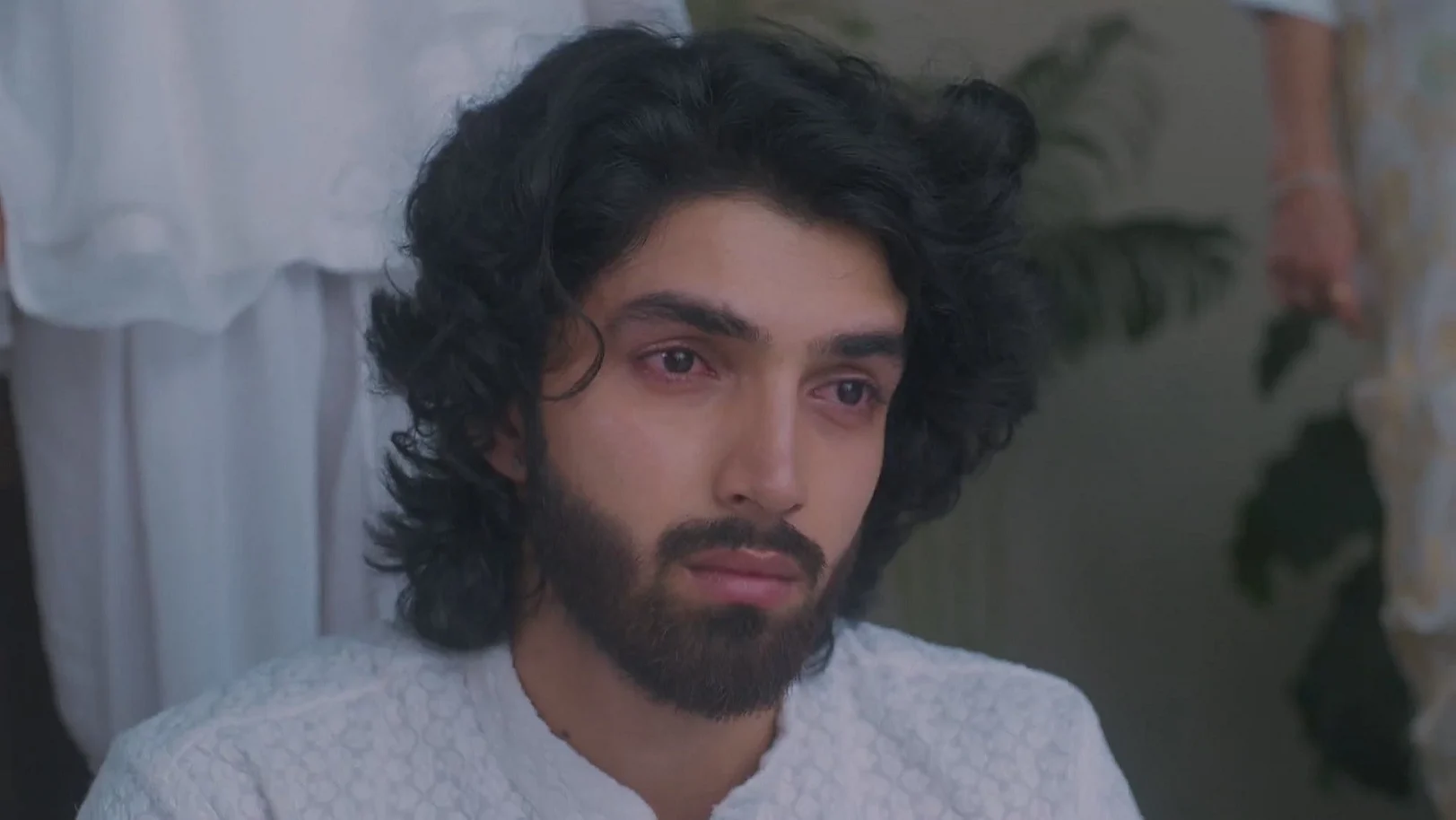 Raghav Does Not Trust Reet - Jaane Anjaane Hum Mile 