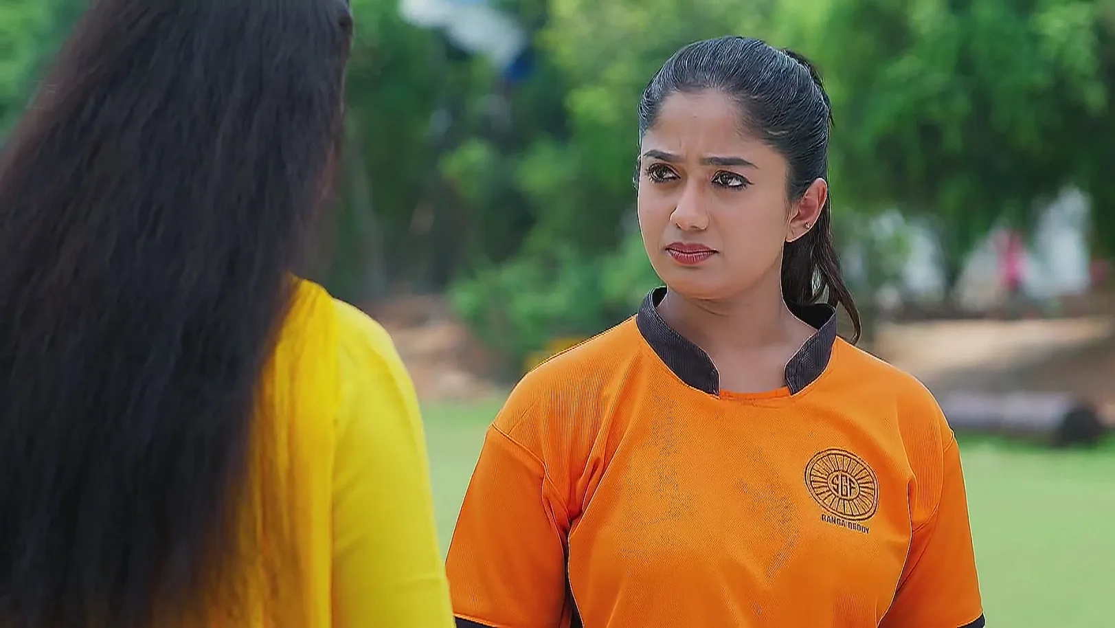 Rajalakshmi Tells Her Friend about Asmita - Sandhyaraaga 
