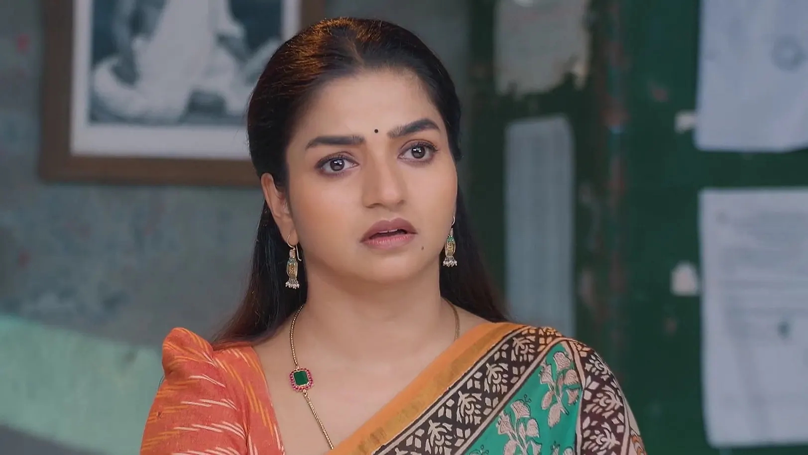 Shanmugham Gives a Task to Bharani - Anna 
