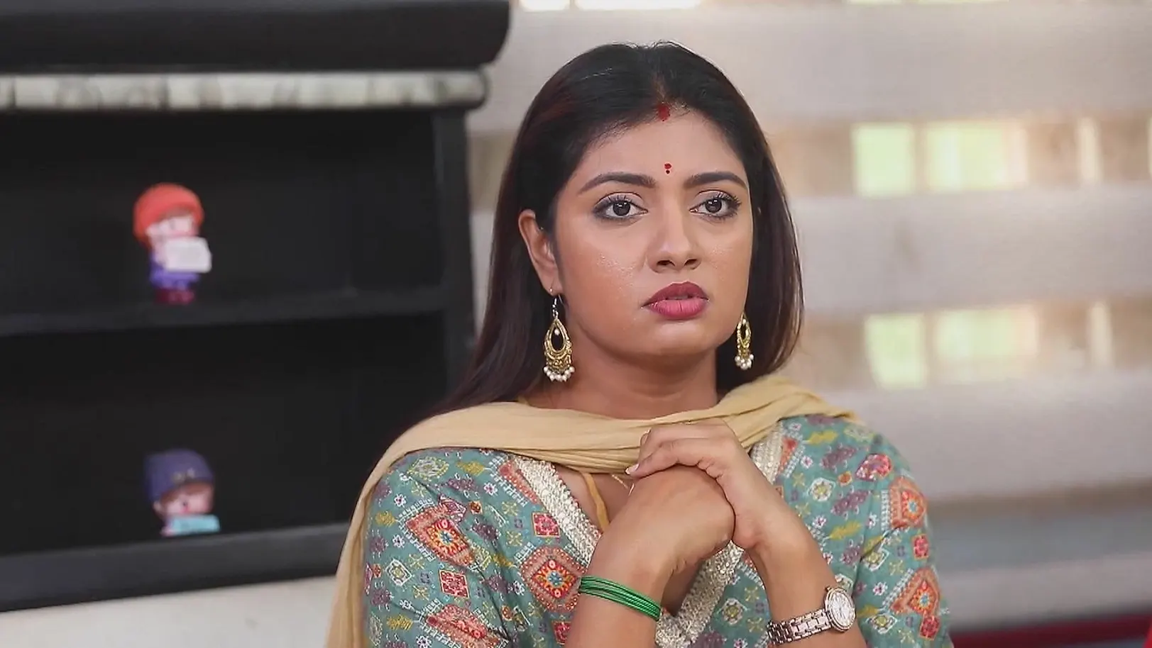 Durga Recalls the Time Spent with Devi - Maari 