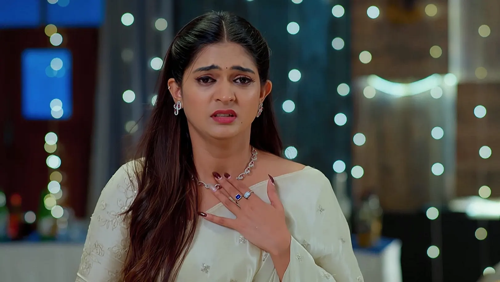 Nindu Noorella Saavasam - September 19, 2025 - Episode Spoiler