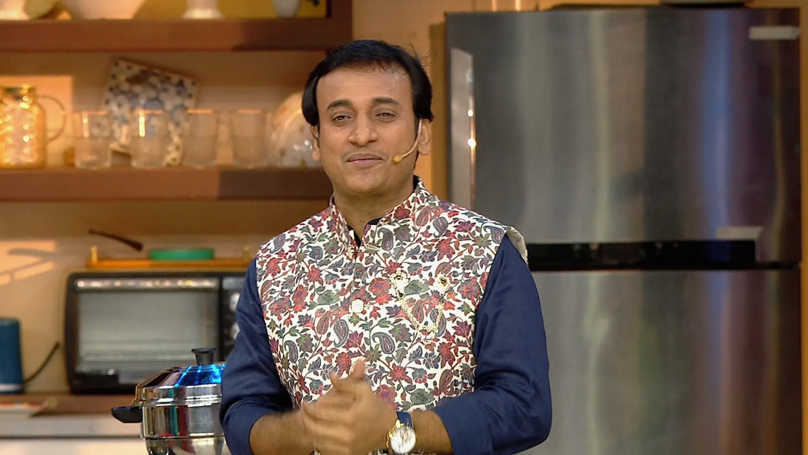 Amhi Sare Khavaiyee – Jodicha Mamla - September 15, 2025 - Episode Spoiler