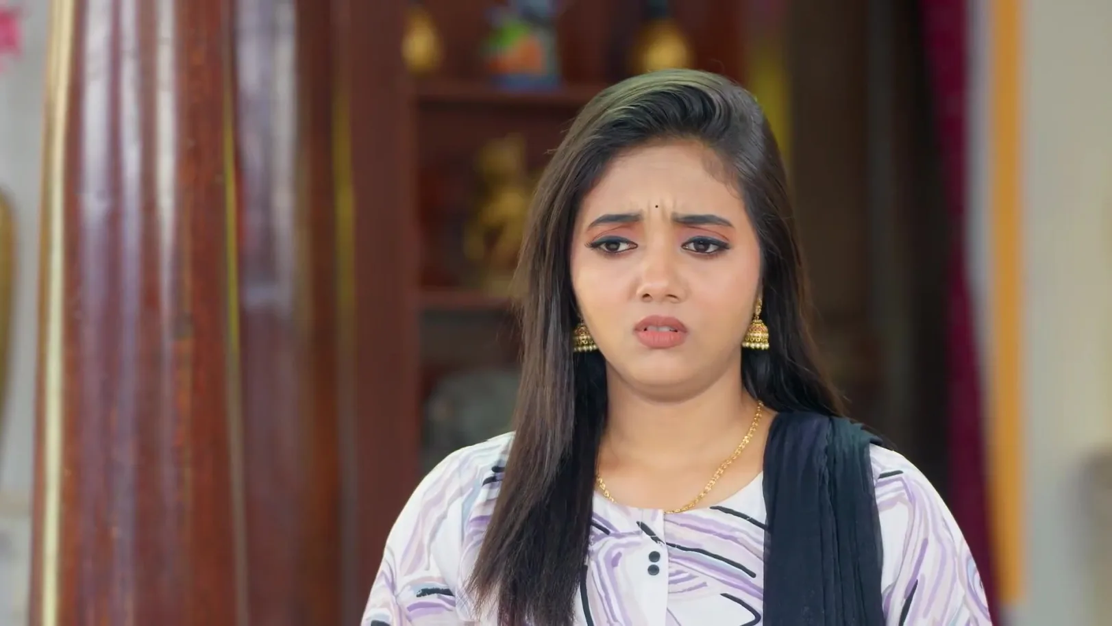 Karthigai Deepam - September 17, 2025 - Webisode 17th September 2025 Webisode