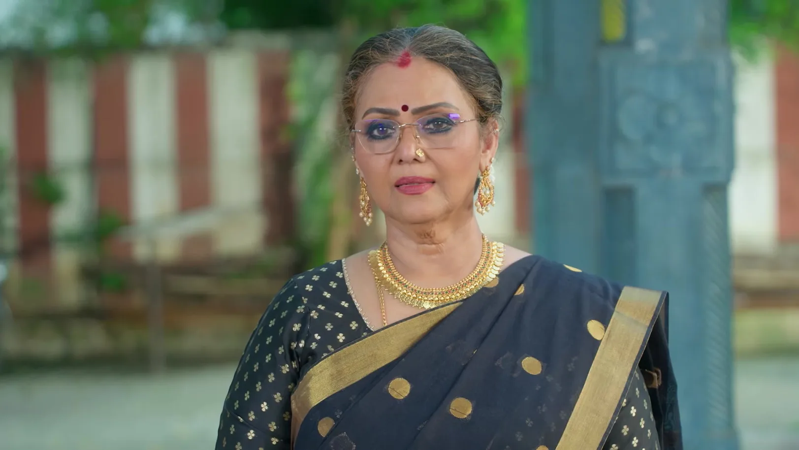 Karthigai Deepam - September 16, 2025 - Episode Spoiler