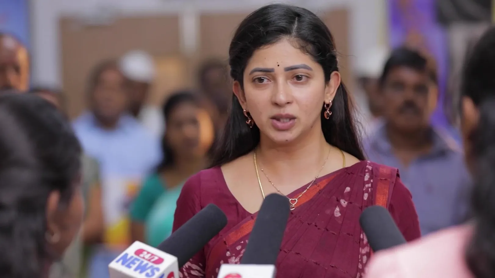 The Dean Apologises to Aadhi - Idhayam 