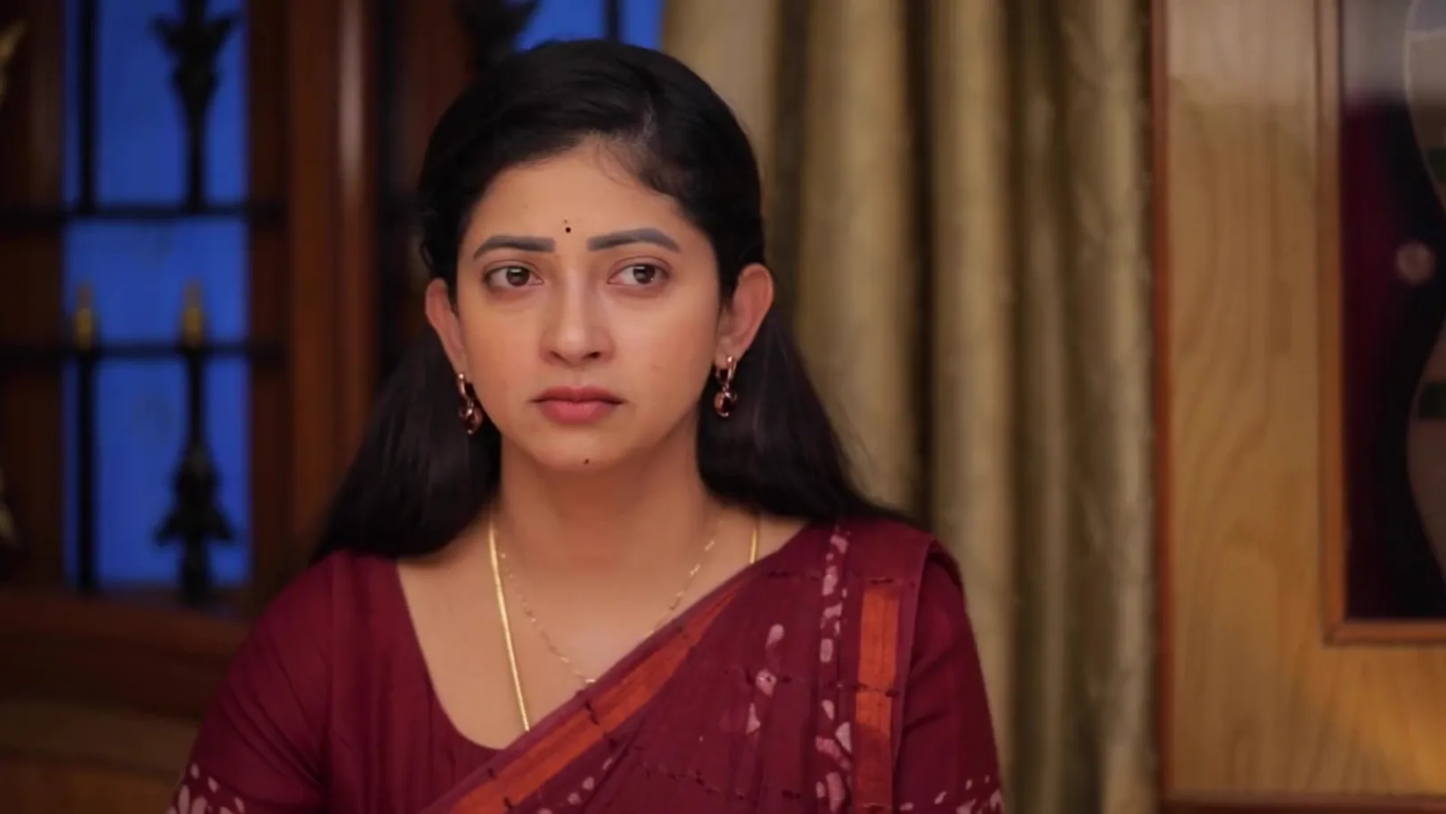 Kannatha Taunts Mithra - Idhayam 