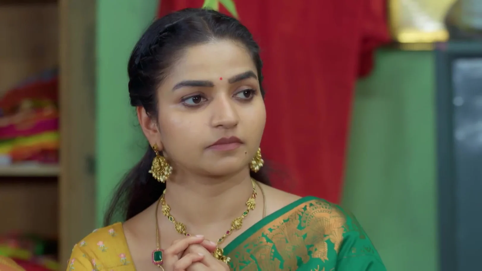 Veera Gets Angry at Sivabalan - Anna 