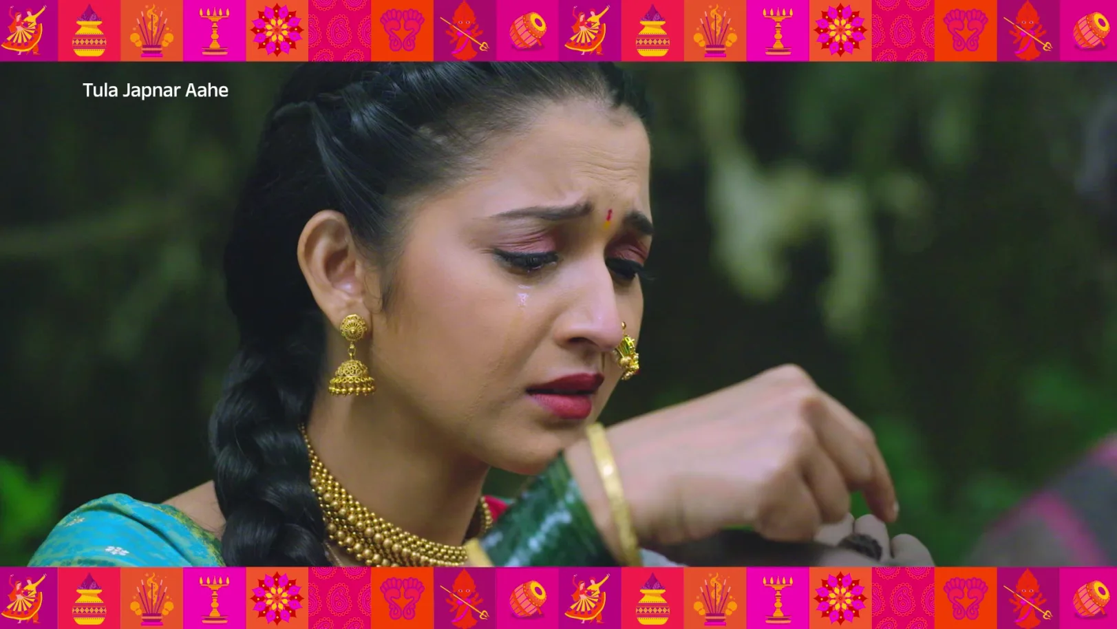 Shivnath Gives Meera a Divine Rudraksha - Tula Japnar Aahe - Promo Shivnath Gives Meera a Divine Rudraksha - Tula Japnar Aahe - Promo