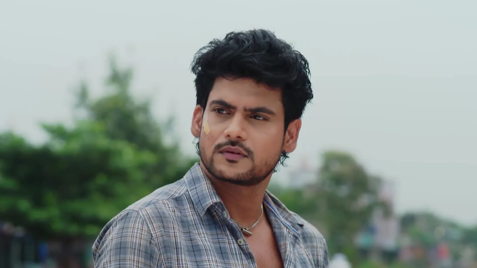 Dev Learns about Rishi's Plans - Sathi Sata Janmara 