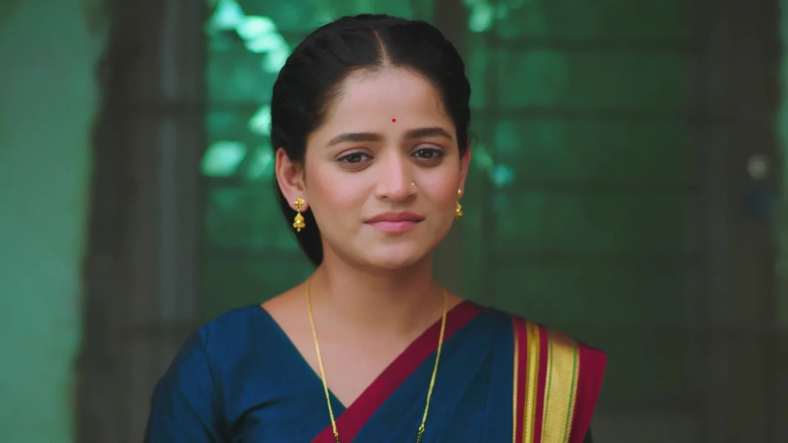 Paaru Tells Aaji about Aditya's Nature - Paaru 