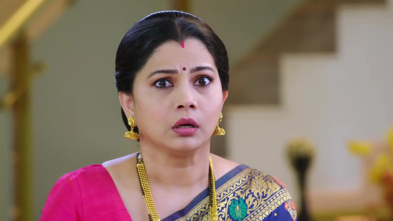 Tilottama Questions Sarang over Raj Kumar’s Matter - Savalyachi Janu Savali  Tilottama Questions Sarang over Raj Kumar’s Matter - Savalyachi Janu Savali