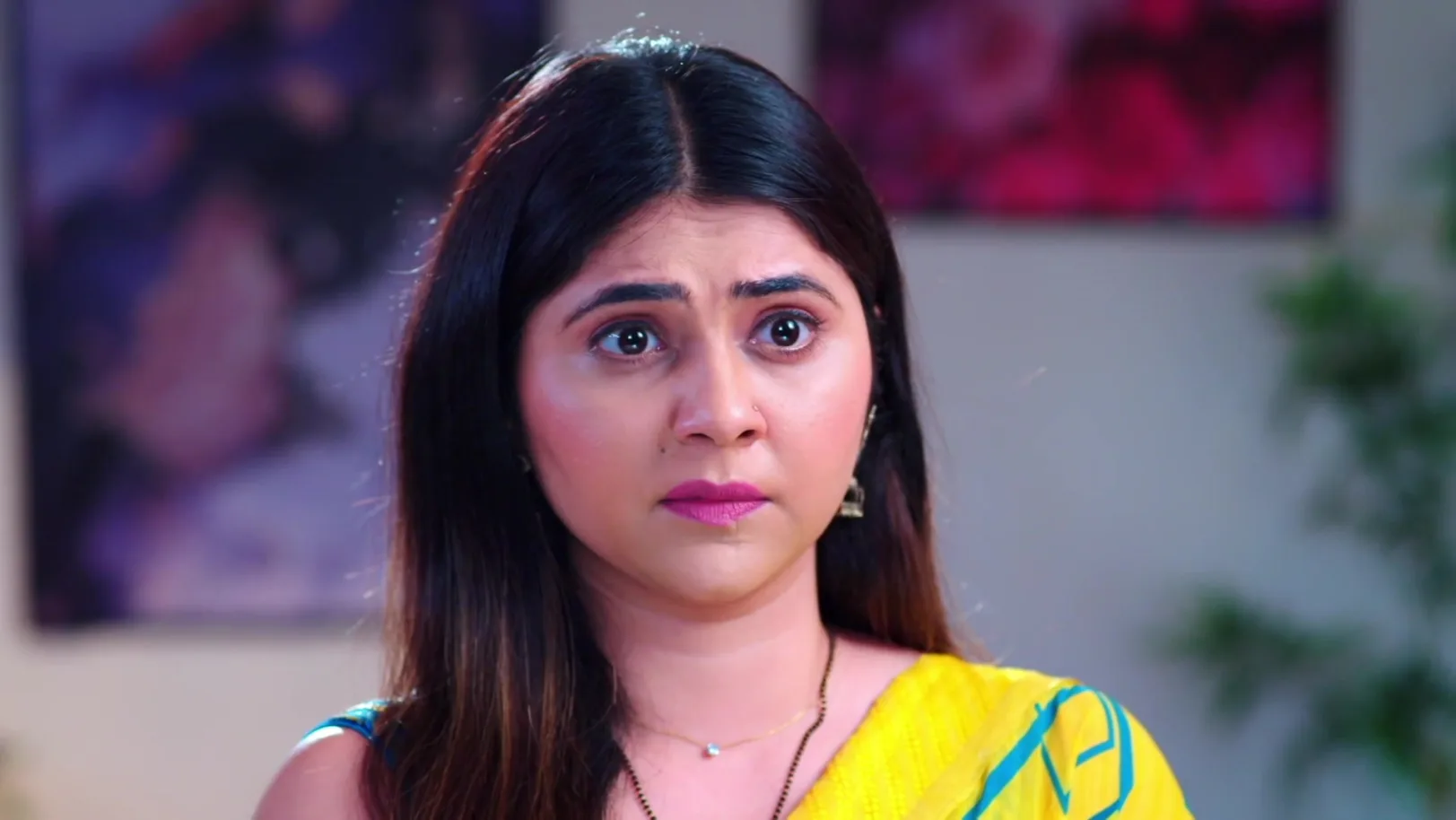 Aishwarya Tells Shivani Her Plan - Savalyachi Janu Savali  Aishwarya Tells Shivani Her Plan - Savalyachi Janu Savali