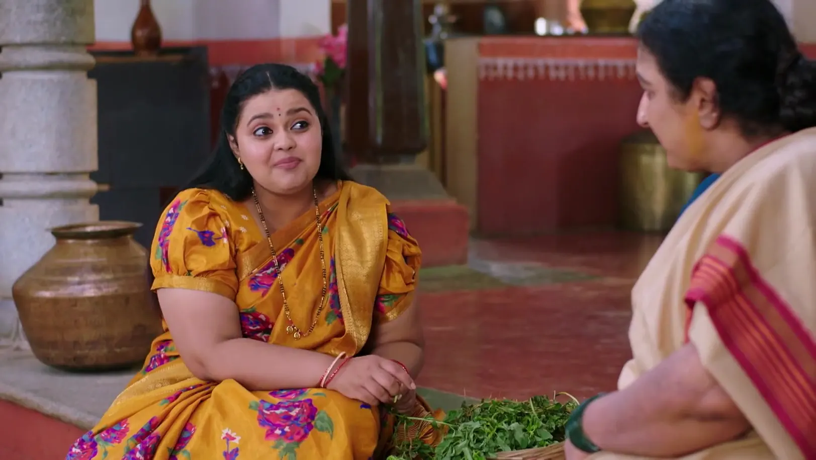Sharada Asks Rashmi about Her Mother - Annayya Sharada Asks Rashmi about Her Mother - Annayya