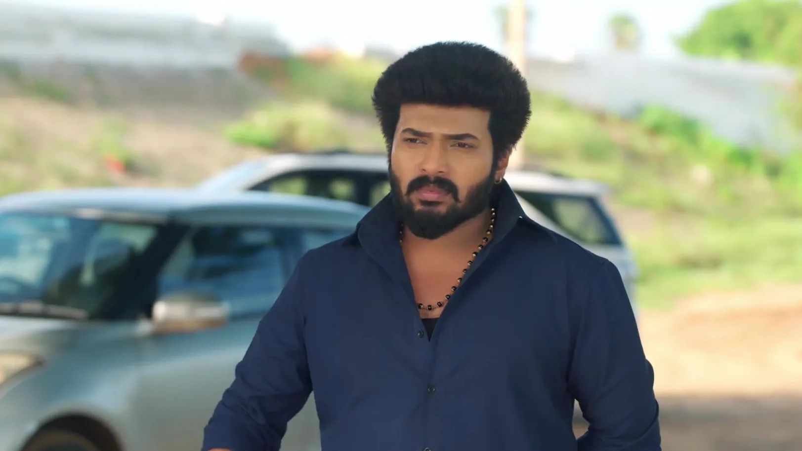 Raja's Suggestion to the Villagers - Karthigai Deepam 