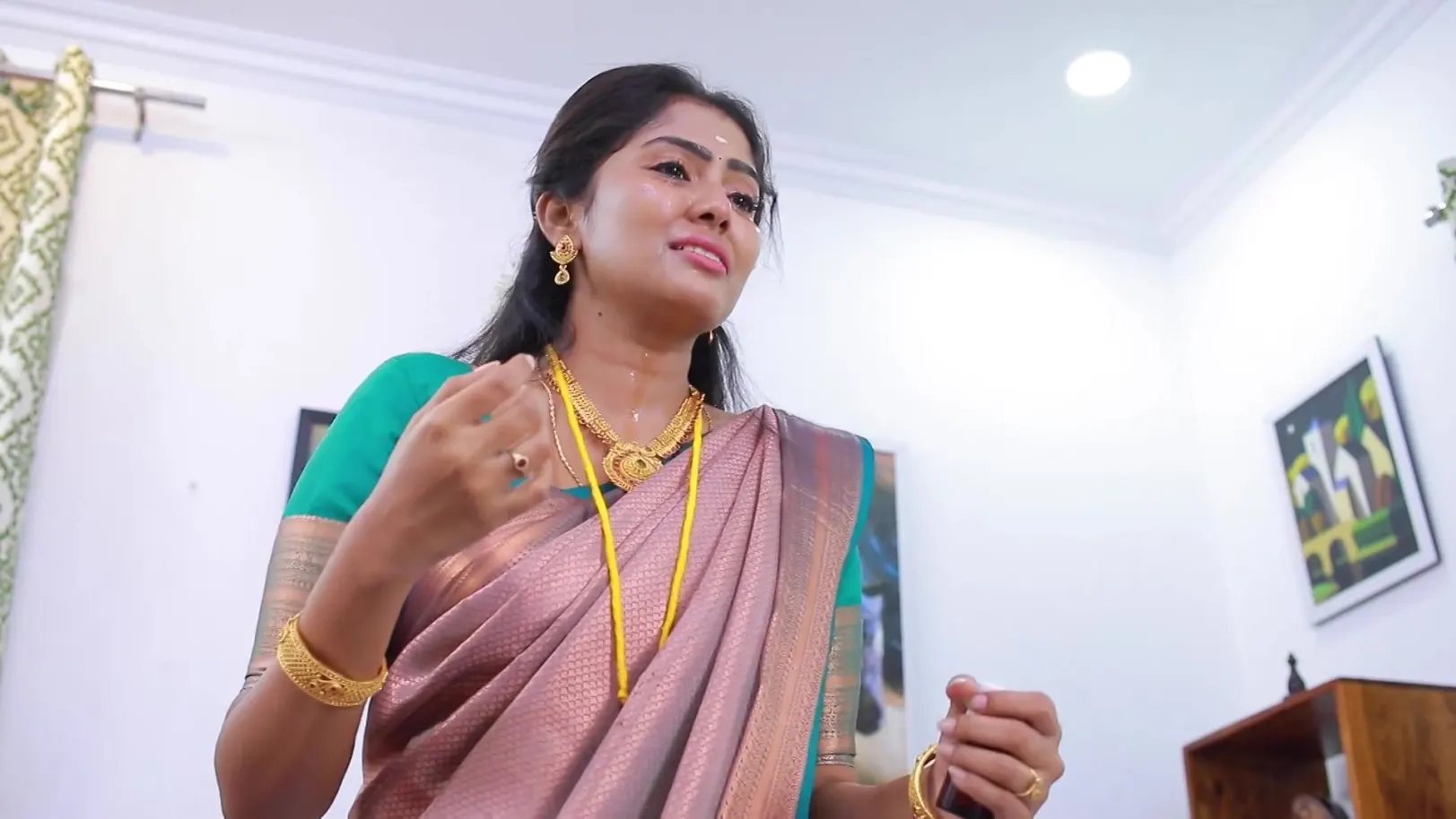 Kaveri Takes a Drastic Step - Mounam Pesiyadhe 