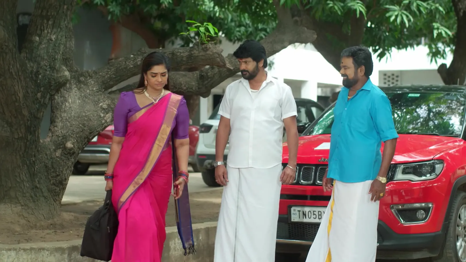 Karthigai Deepam - October 04, 2025 - Episode Spoiler