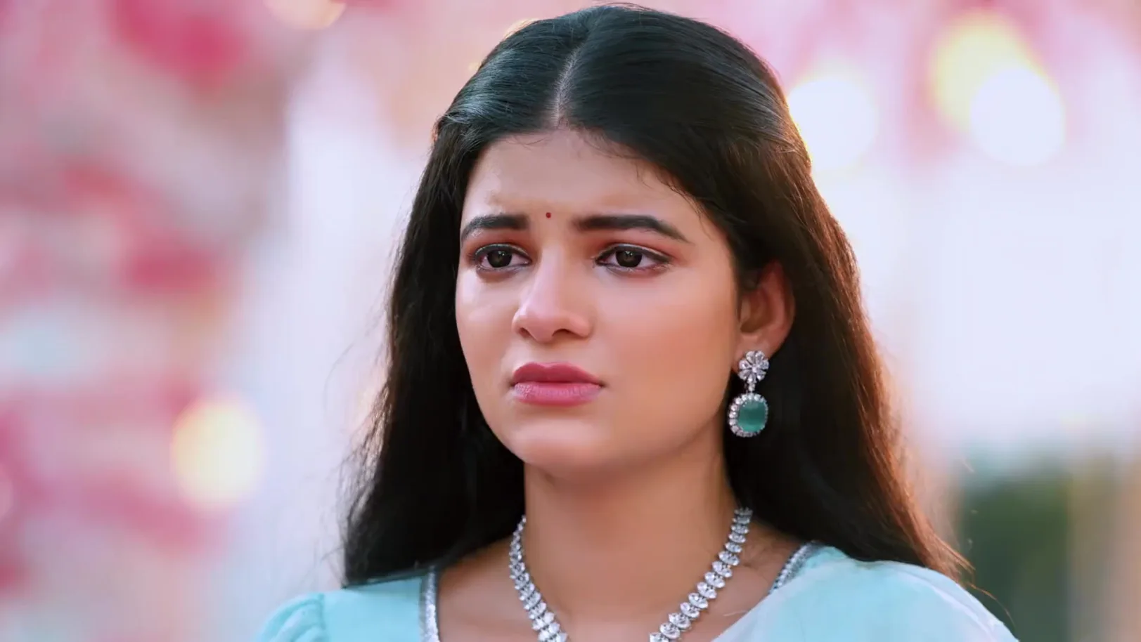 Kamini Learns that Saroja Is Alive 8th October 2025 Webisode
