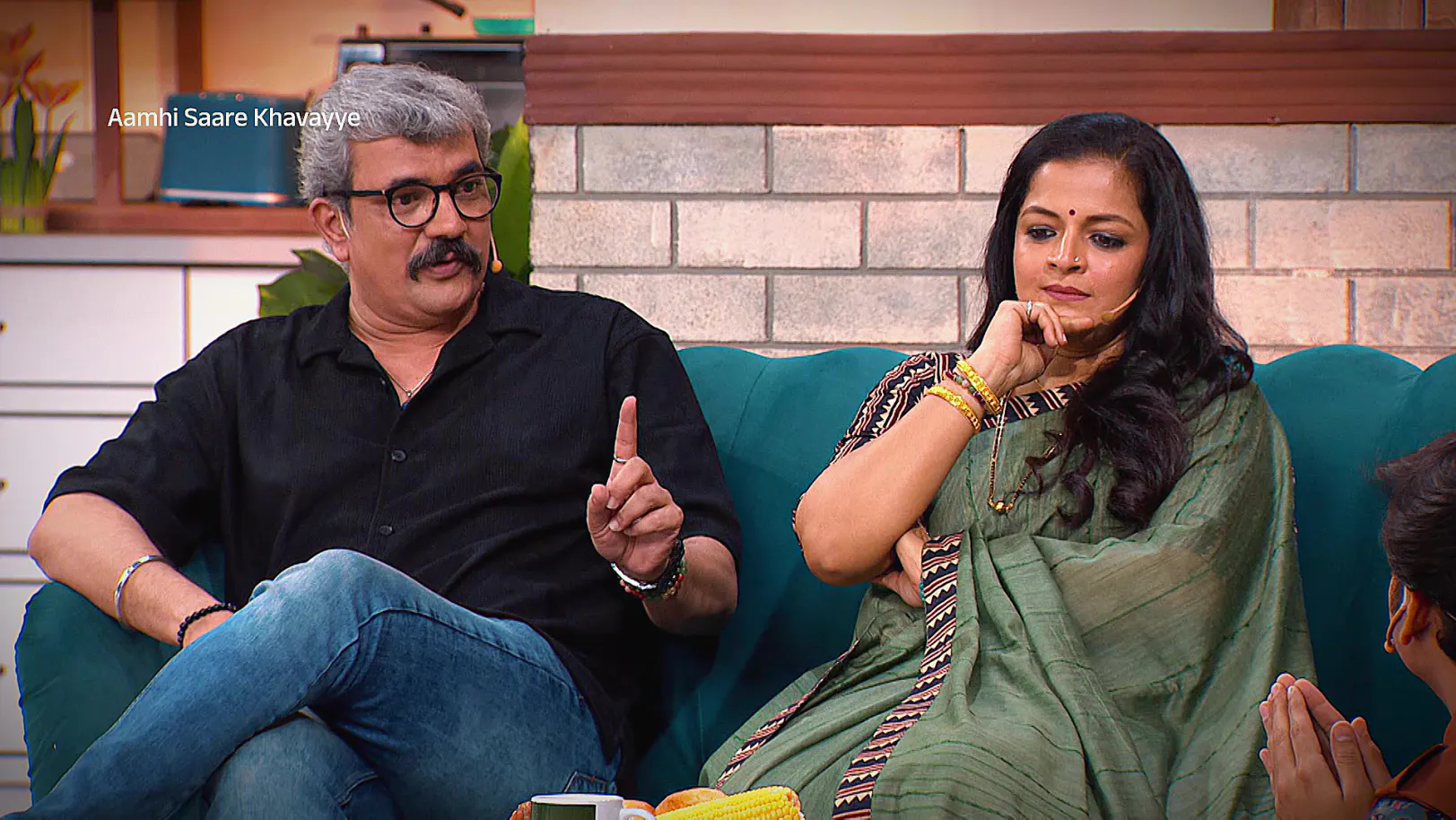 Lokesh Gupte Fails to Recall His Wedding Date - Amhi Sare Khavaiyee - Jodicha Mamla - Promo