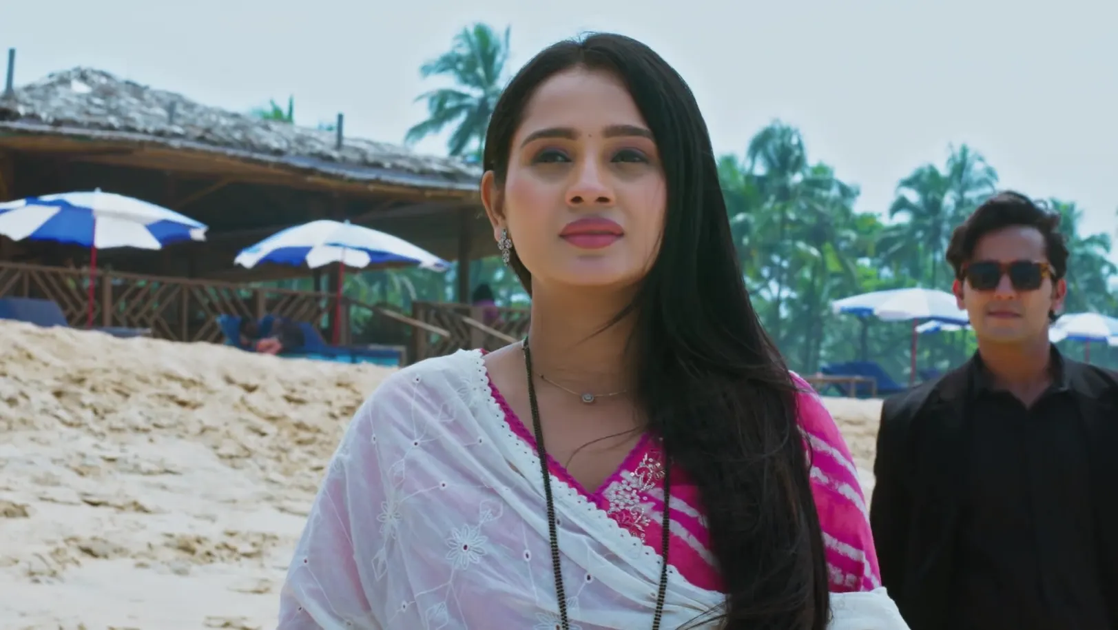 Janhavi Lashes out at Jayant - Lakshmi Niwas 