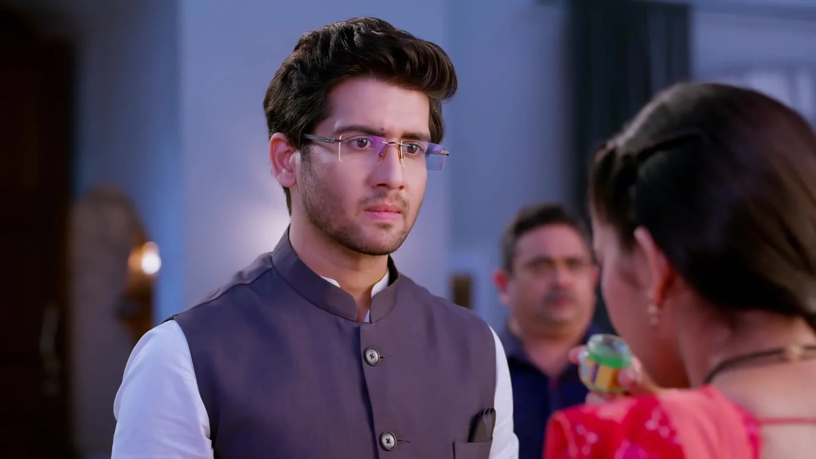 Atharva Shows Distrust Towards Meera - Tula Japnar Aahe Atharva Shows Distrust Towards Meera - Tula Japnar Aahe